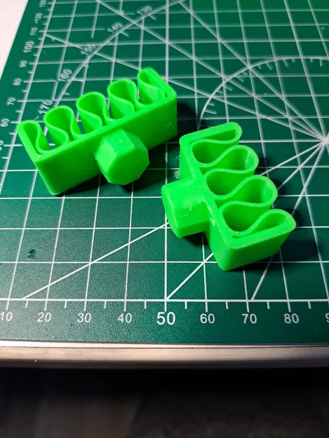 Kẹp Giữ Cáp Đa Năng Gắn Multiboard Tiện Lợi - Image 1