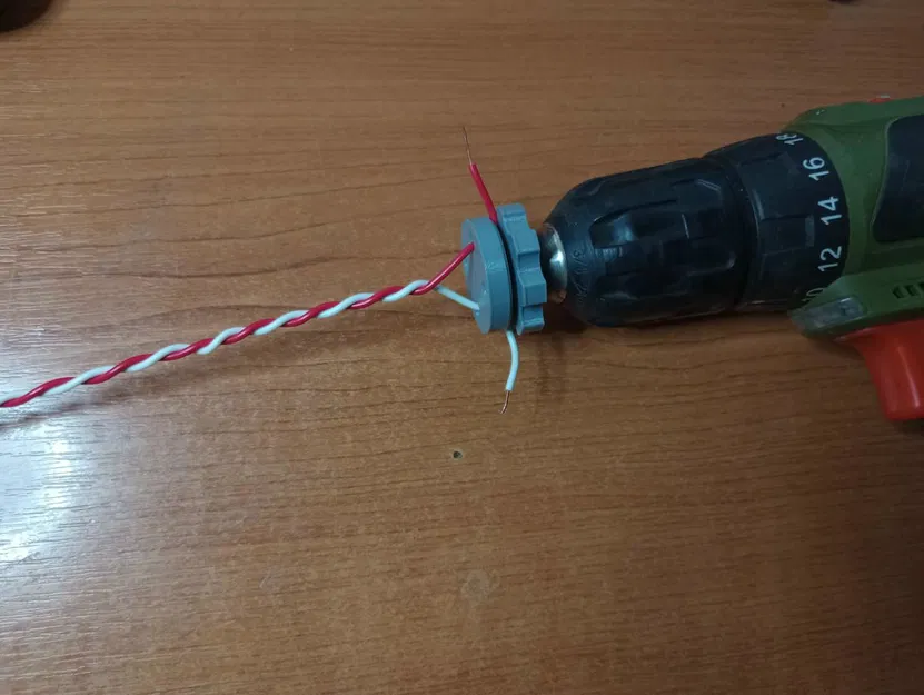 Dụng Cụ Xoắn Dây Điện Bằng Máy Khoan Tiện Lợi - Image 1