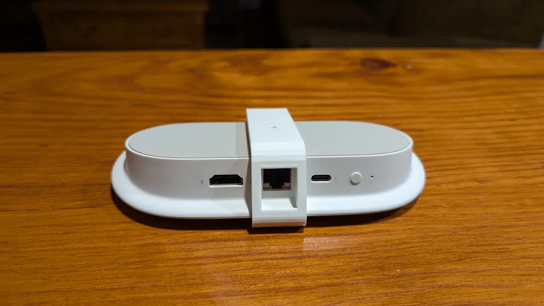 Giá treo tường đơn giản cho Google TV Streamer - Image 2