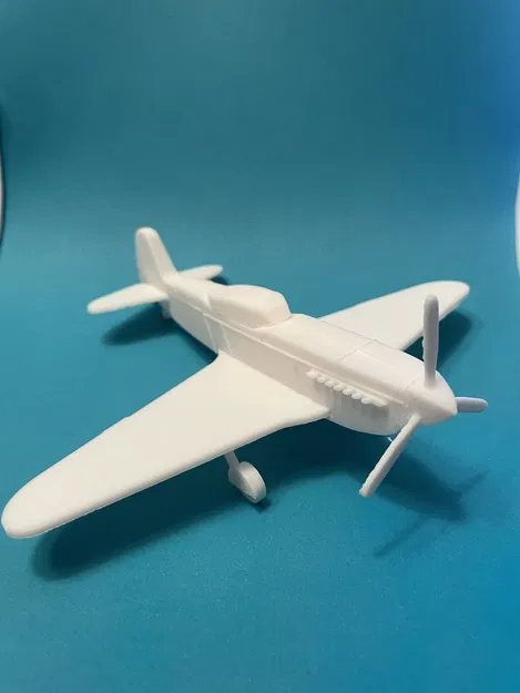 Máy bay tiêm kích Yak-9 - Image 1