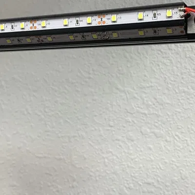 Thanh đèn LED cho 2020 Extrusion: máng đi dây, quản lý dây & bumper