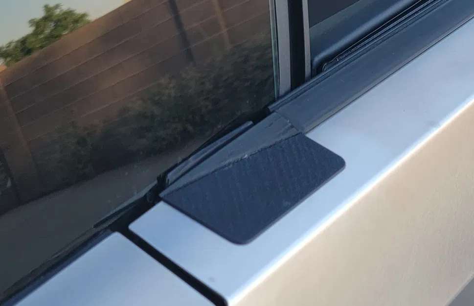 Nắp che lỗ gương Cybertruck (Cybertruck Mirror Delete Cover) - Image 3