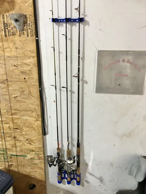 Giá đỡ cần câu thẳng đứng (Fishing Pole/Rod Holder - Vertical) - Image 1