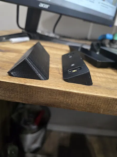 Giá đệm gắn tường Eufy E340 (Wall Spacer Bracket) góc 45° & 28° - Image 1