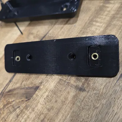 Giá đệm gắn tường Eufy E340 (Wall Spacer Bracket) góc 45° & 28°