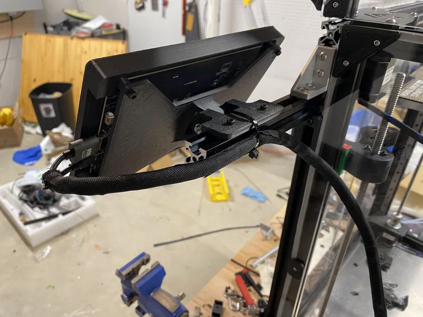 Giá gắn màn hình LCD Raspberry Pi 7" cho VZBot - Image 2