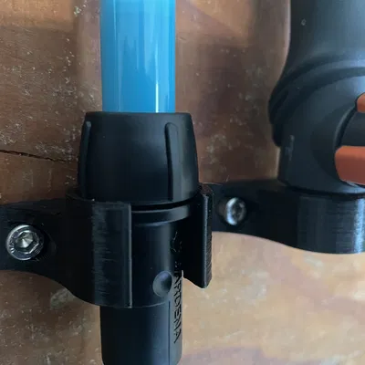 Kẹp Giữ Dụng Cụ Làm Vườn Gardena - Giải Pháp Lưu Trữ Thông Minh