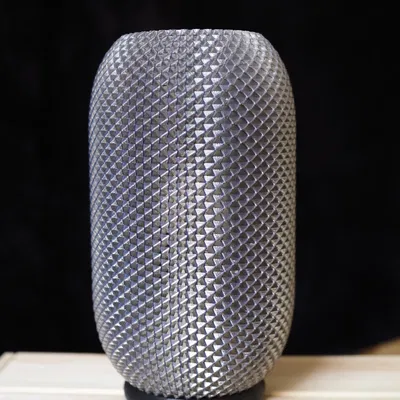 Đèn bàn hình trái thông (Pine Cone Table Light)