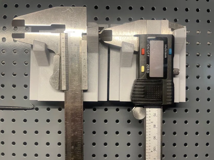 Giá treo thước cặp (Caliper Holder) gắn tường/peg board - Image 4