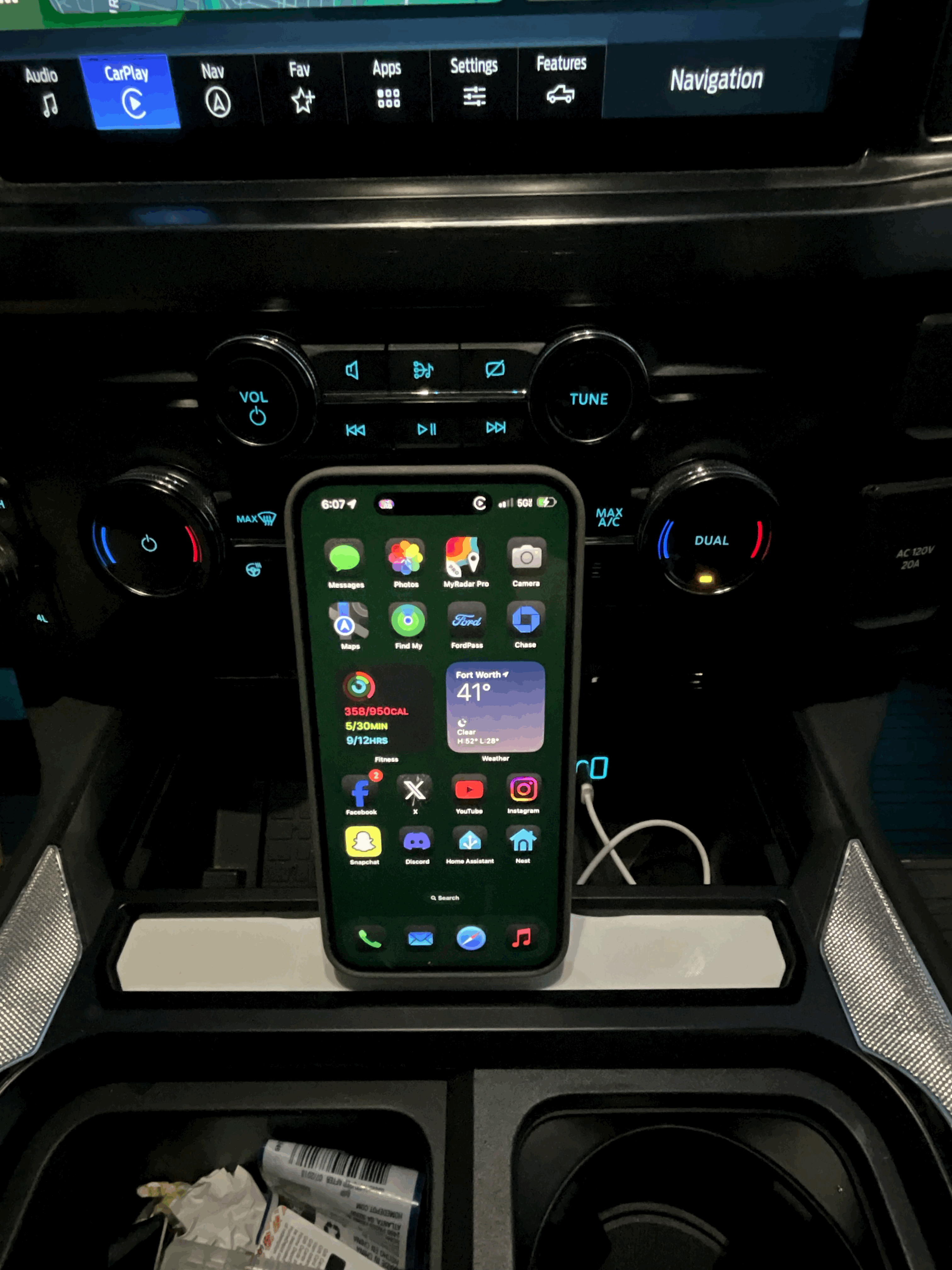 Giá đỡ MagSafe cho Ford Super Duty 2023+ - Thumbnail 2