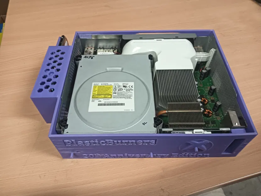 Vỏ console custom Xbox 360 phat kèm DVD (xbox360 phat custom console shell with dvd) - Image 2