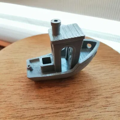 Bàn lơ lửng “Impossible Floating Table”