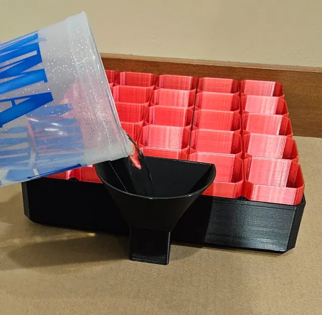 Phễu châm nước cho Self-Watering Seed Starter - Image 1