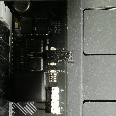 MB LED Cover (Nắp che đèn LED trên mainboard)