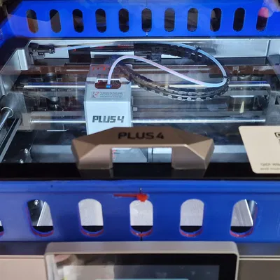 Khay Bảo Vệ Kính Máy In 3D Qidi Plus 4