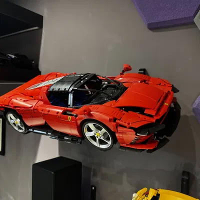 Giá đỡ treo tường Lego Ferrari SP3 42143 (nghiêng 30°)