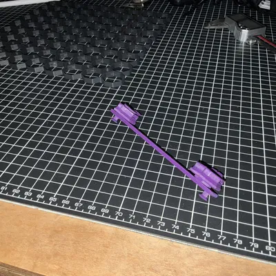 Giá gắn Multiboard cho sạc Dewalt DCB112