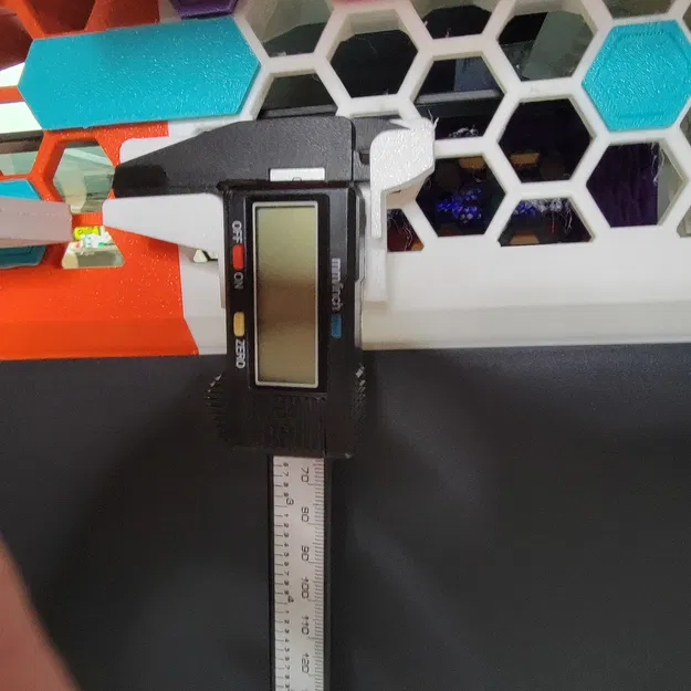 Kệ Treo Thước Đo Caliper Hình Tổ Ong Tiện Lợi - Image 2