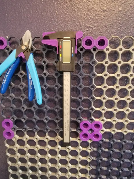 Giá đỡ thước kẹp Multiboard (Multiboard Caliper Holder) - Image 1