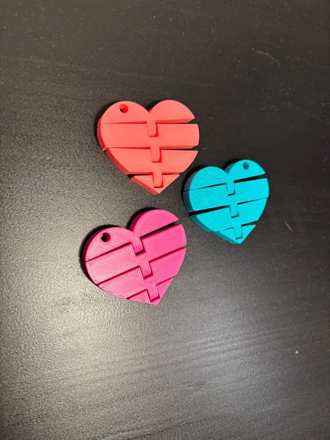 Móc Khóa Trái Tim Flexi In 3D - Quà Tặng Valentine Độc Đáo - Image 1