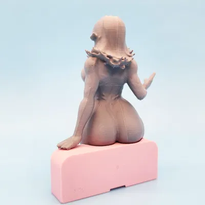 Mô Hình Invisible Woman Ngồi Tựa Ghế - Fan Art Marvel Rivals Đẹp Mắt