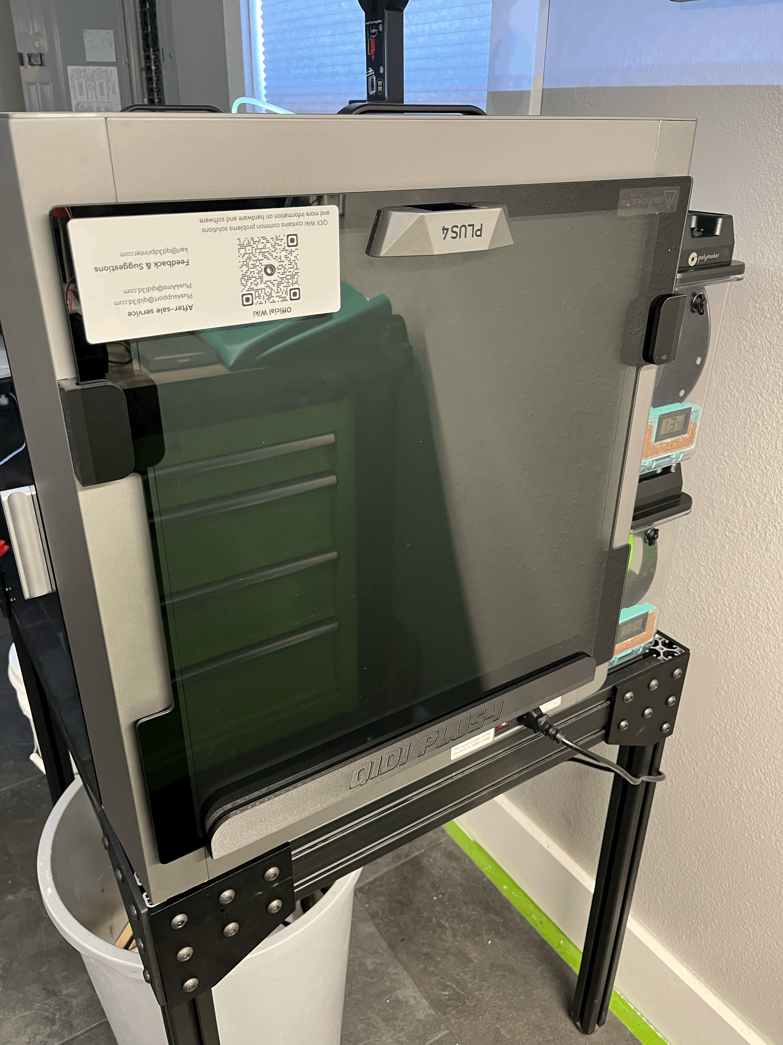 Giá Treo Nắp Kính cho Qidi Plus 4 (Glass Lid Holder Qidi Plus 4)