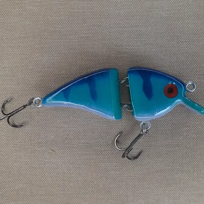 Mồi câu crankbait khớp nối (Jointed crankbait fishing lure)
