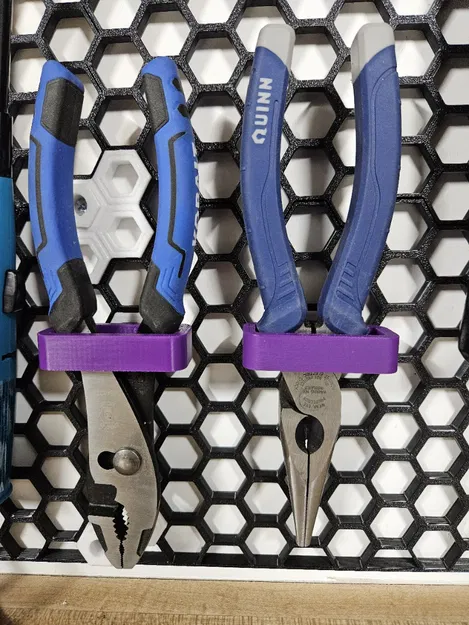 Kẹp Giữ Kìm Cho Hệ Thống Lưới Tổ Ong HSW - Image 1