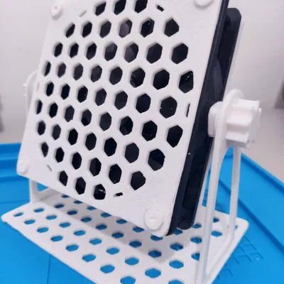 Bộ Hút Khói Hàn In 3D Hoàn Toàn (Fully 3D-Printed Soldering Fume Extractor)
