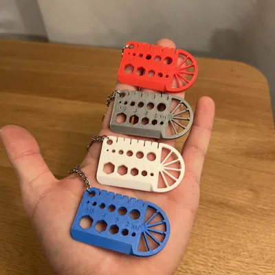 Móc Khóa Đa Năng: Thước, Gauge, Protractor & Scraper (Multi-Tool Keychain)