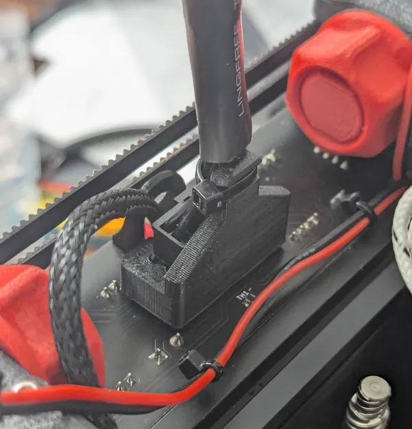 Voron v0 Umbilical Strain Relief v3 - Image 1