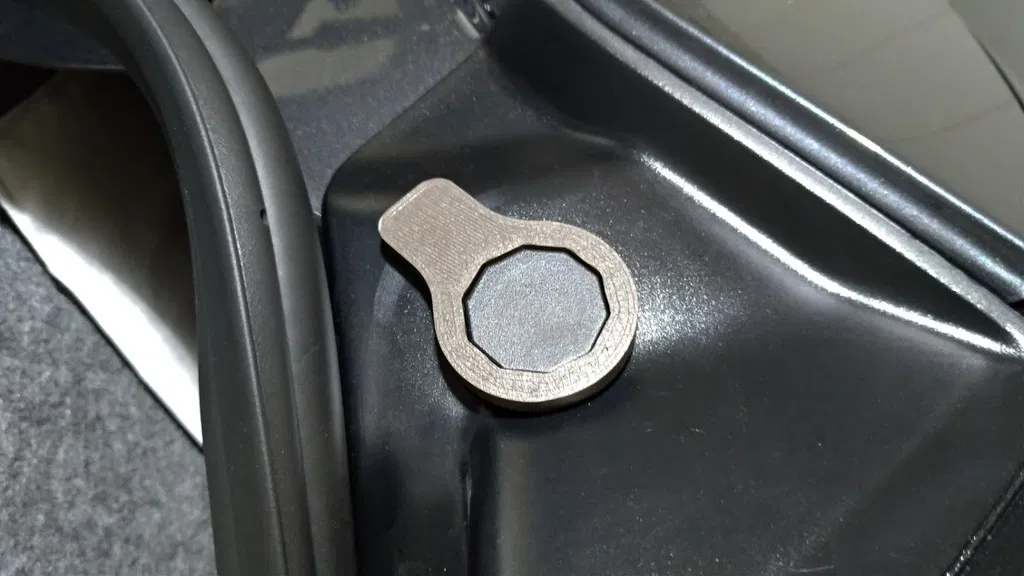 Cờ lê tháo đèn hậu Tesla Model 3 (Tesla Model 3 Taillight Wrench) - Image 1