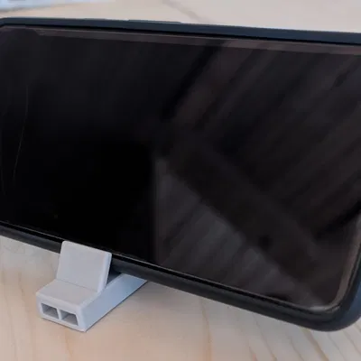 Móc khóa Còi & Giá đỡ điện thoại (Whistle and Phone Holder - Keychain)