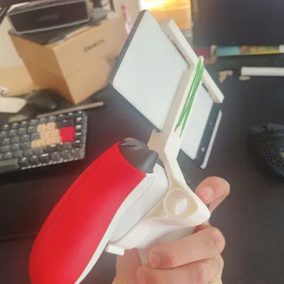 Giá đỡ điện thoại cho tay cầm Xbox (Xbox Controller Phone Holder)