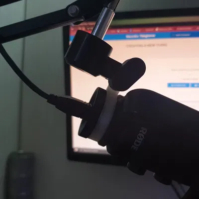 Phụ kiện thay thế ngàm/kẹp mount cho RØDE NT-USB