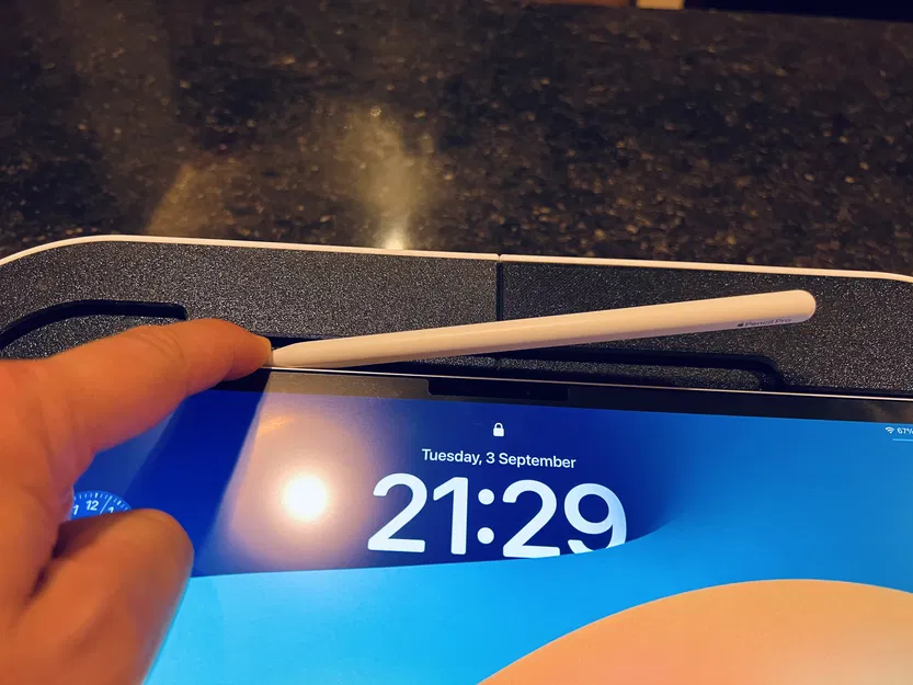 Khung & chân đỡ vẽ cho iPad Pro: THE FRAME - Image 21