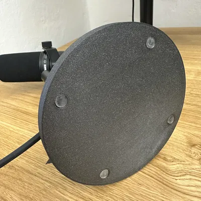 Chân micro in 3D cho podcast hoặc gọi video