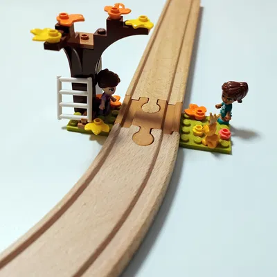 Đường Ray Tàu Hỏa Kết Hợp Bảng LEGO Đa Năng