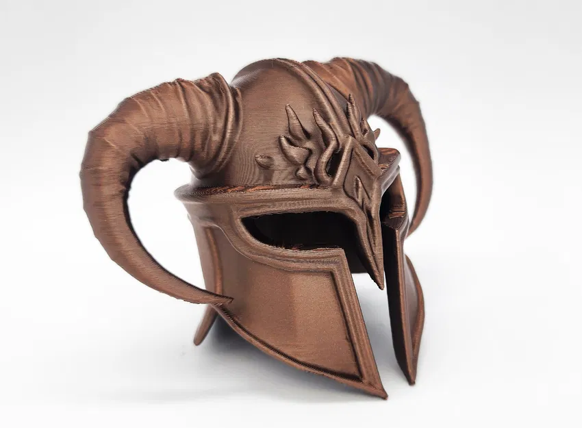 Mô Hình Mũ Bảo Hiểm Sừng Phong Cách Skyrim Miniature - Image 1