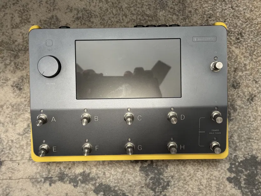 Stand nghiêng cho Quad Cortex (Quad Cortex Stand) - Image 2