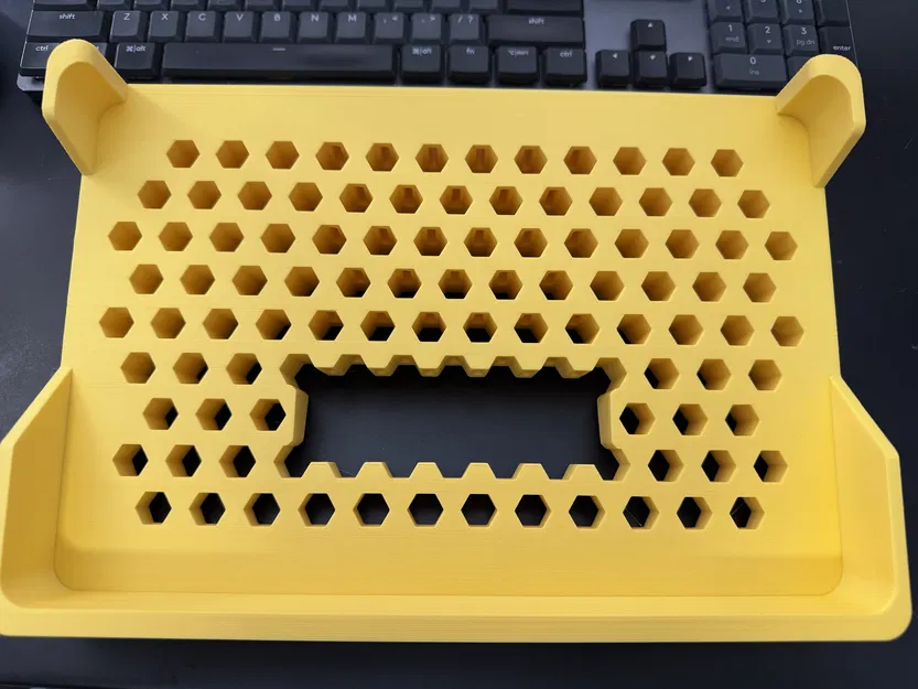 Stand nghiêng cho Quad Cortex (Quad Cortex Stand) - Image 3