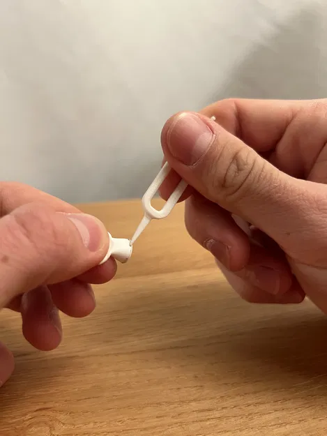 Dụng cụ vệ sinh tai nghe (Earbuds Cleaning Tool) - Image 3