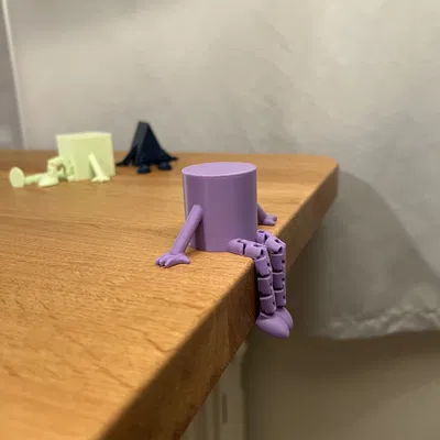 Articulated Cylinder Buddy – Bạn Trụ Khớp Nối Dễ Thương