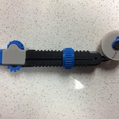 Tay cầm cuộn thiếc hàn 3D cải tiến, gọn gàng