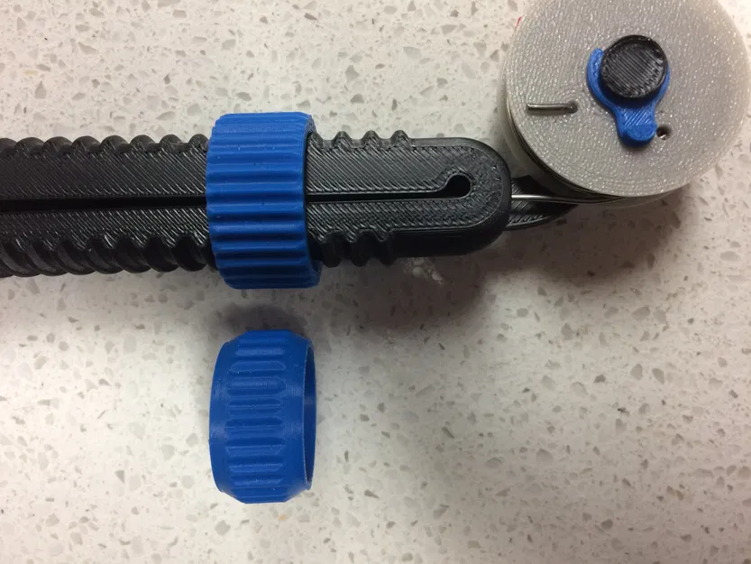 Tay cầm cuộn thiếc hàn 3D cải tiến, gọn gàng - Image 2