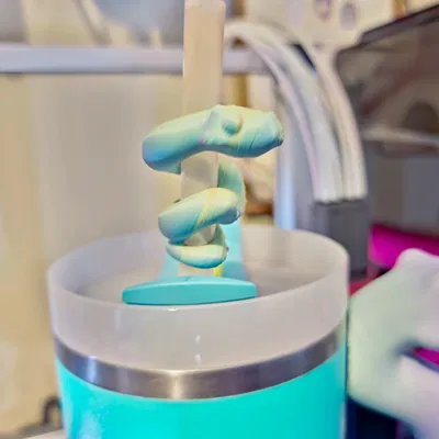 Rắn May Mắn - Ôm Ống Hút (Lucky Snake - Straw Hugger)