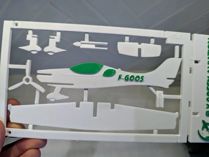 Mô Hình Máy Bay Kitcard Aerospool WT-9 Dynamic LSA - Image 1