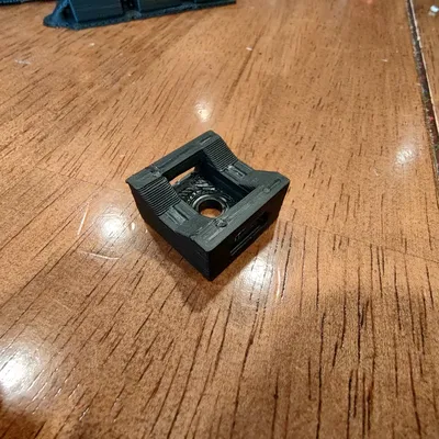 Giá đỡ dây rút, dây cáp cho thanh nhôm 2020