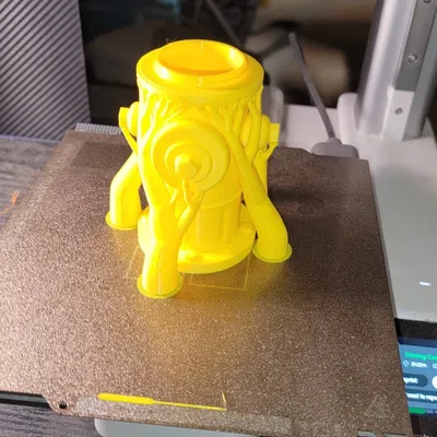 Hộp Đựng Hình Trụ Chữa Cháy Vặn Nắp Tiện Lợi