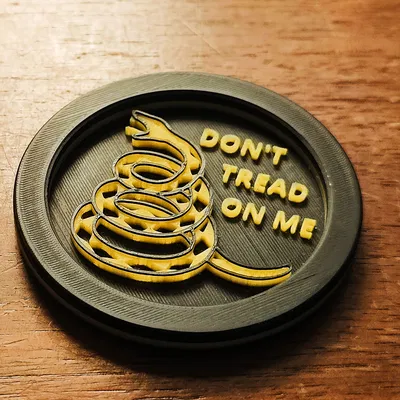 Đồng Xu Thử Thách Gadsden "Đừng Giẫm Lên Tôi" - In 3D